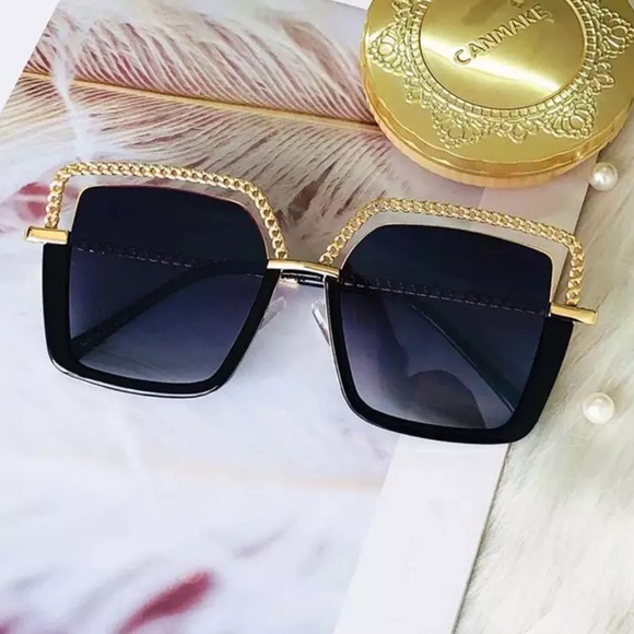 🆕 Square Chain Frame Sunglasses - Picture 6 of 8